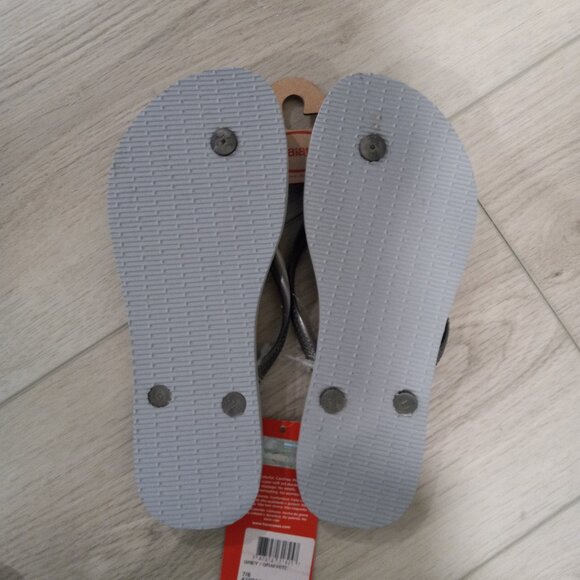 NWT Havaianas Grey Graphite Cheetah Print Flip Flops US 7 -8 Runs Small - Picture 3 of 7